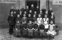 Schulklasse Pokuschel/L&auml;sgen, um 1916 Foto: I. Heubaum